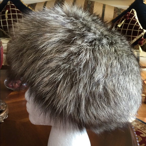 Vintage SILVER Fox FUR HAT ZHIVAGO! 22